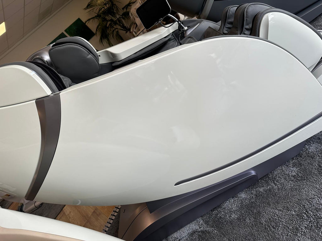 Витрина Casada Skyliner II в білому/сірому кольорі